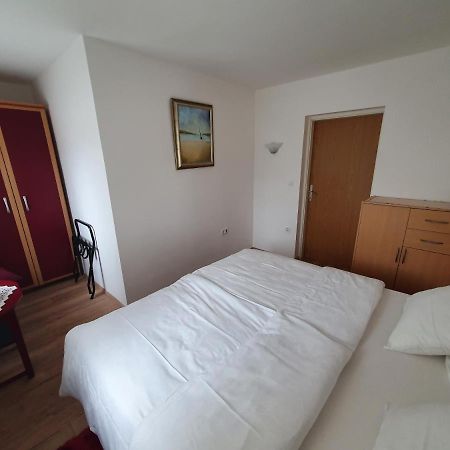 Apartma Meta ราโดว์ลิตซา ภายนอก รูปภาพ