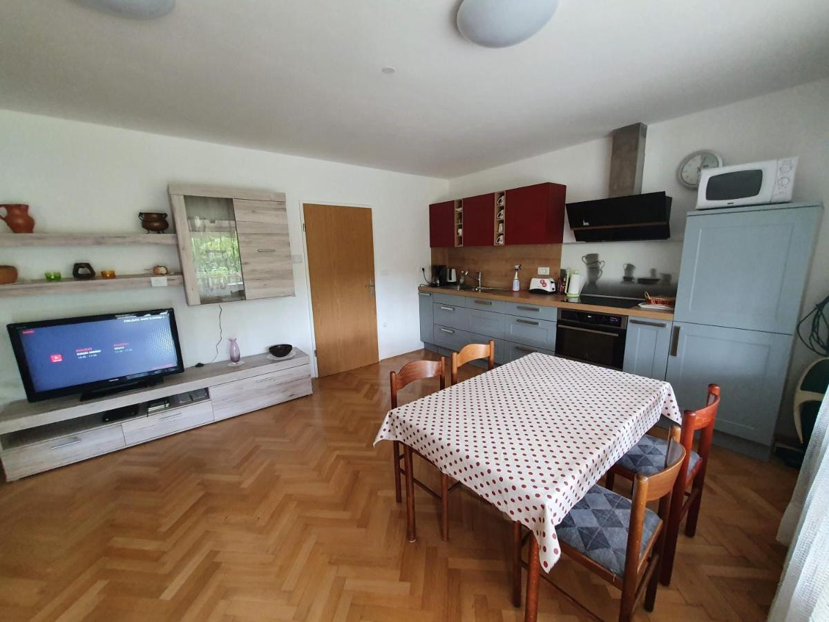 Apartma Meta ราโดว์ลิตซา ภายนอก รูปภาพ