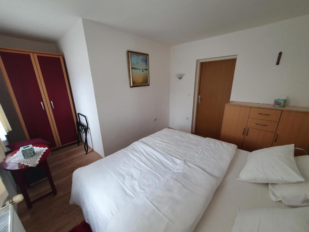 Apartma Meta ราโดว์ลิตซา ภายนอก รูปภาพ