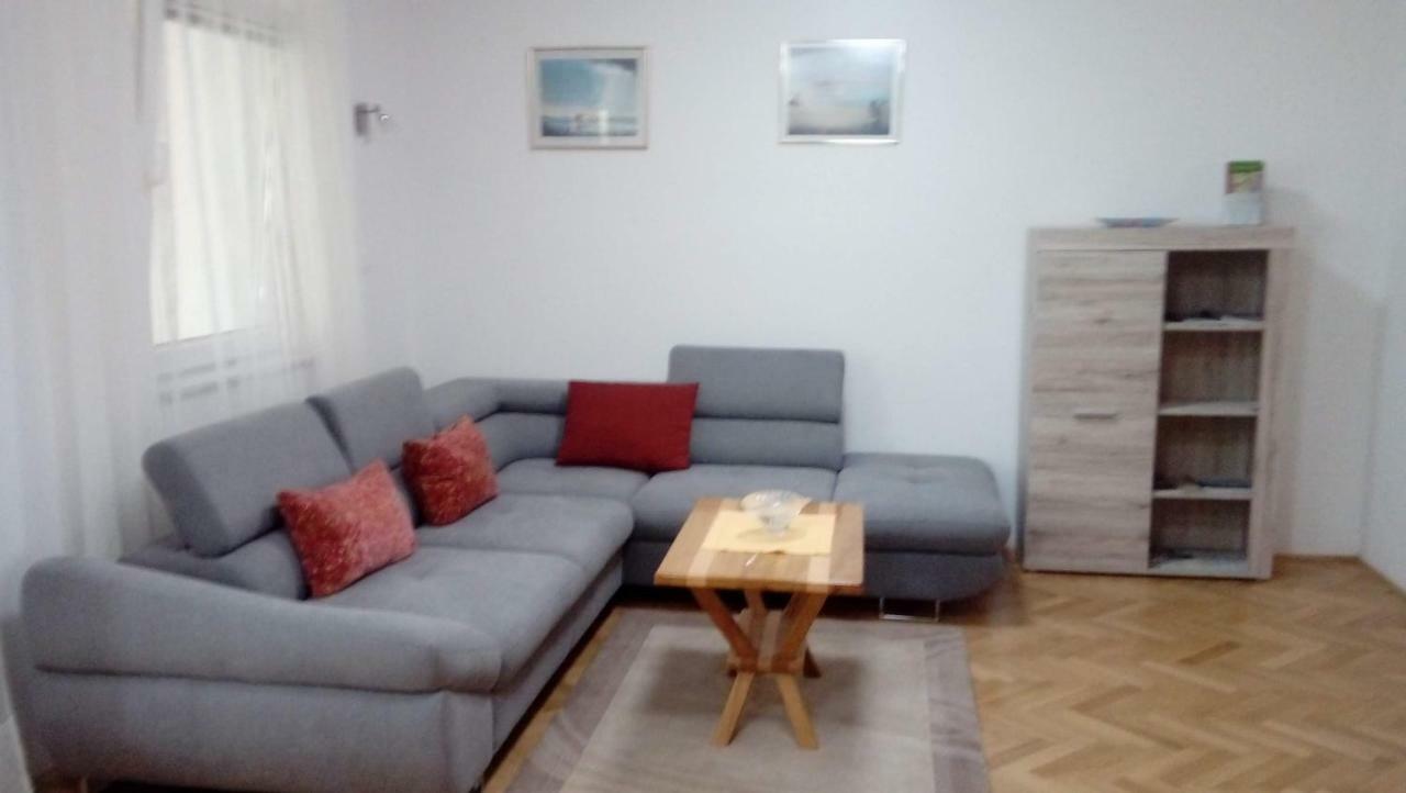 Apartma Meta ราโดว์ลิตซา ภายนอก รูปภาพ